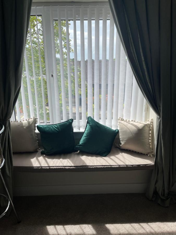 The Nest, Livingston Appartement Buitenkant foto